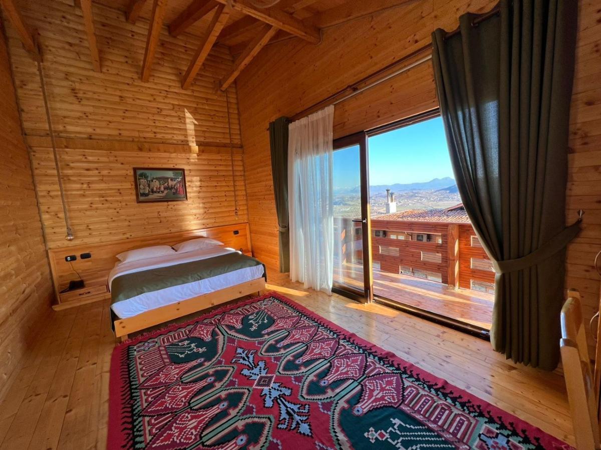 Wooden House Отель